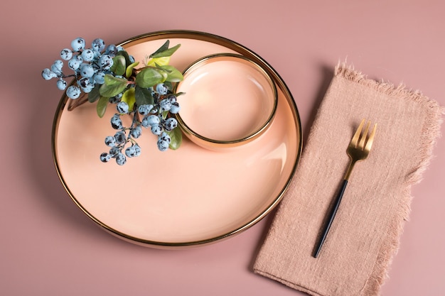 Tanier s vareným jedlom